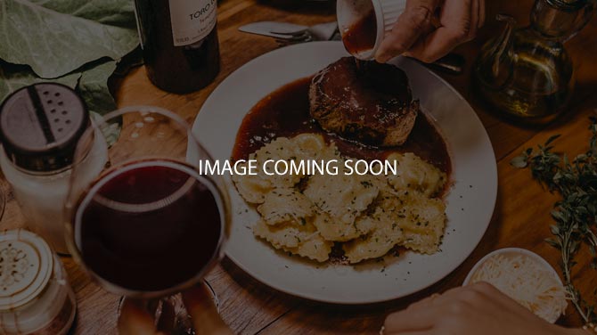 What are the restaurant’s hours of operation?